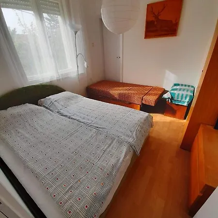 Hazuga Apartman Lägenhet *